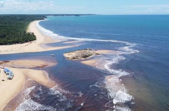 Barra de Caraíva