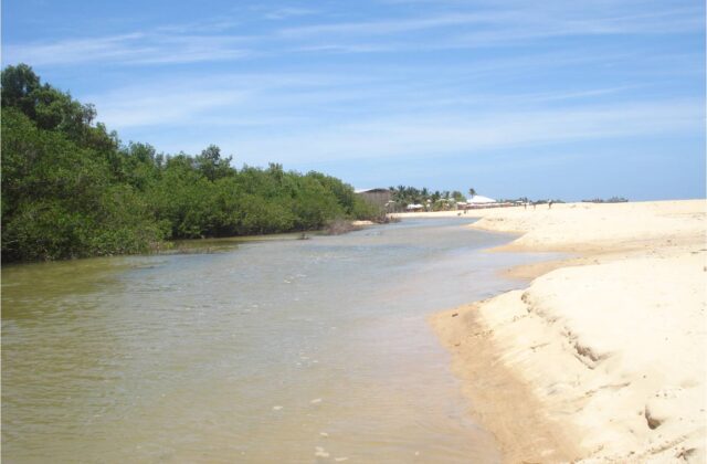 Praia do Rio dos Mangues  (Barramares)