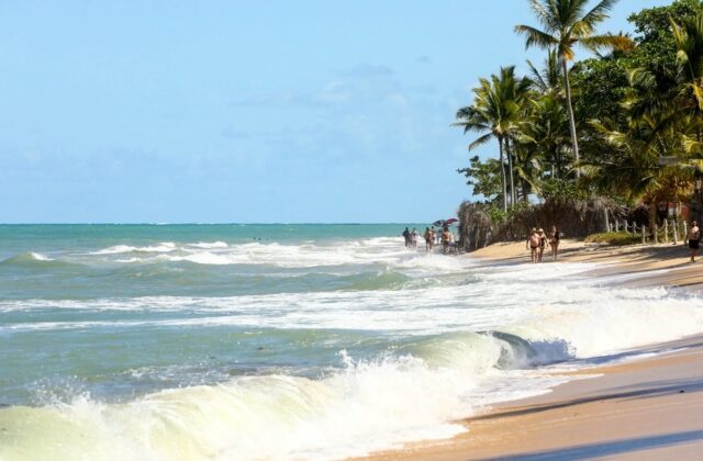 Praia dos Coqueiros