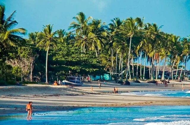Praia dos Coqueiros