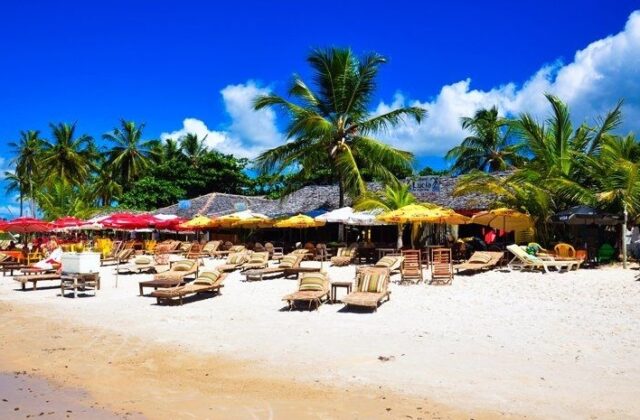Praia dos Coqueiros