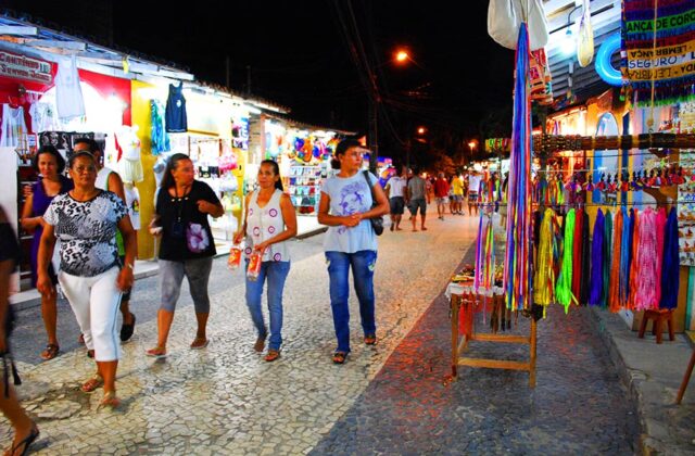 Bróduei (Broadway) de Arraial d’Ajuda