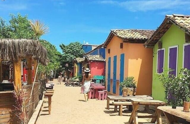 Vila de Caraíva e travessia de canoa